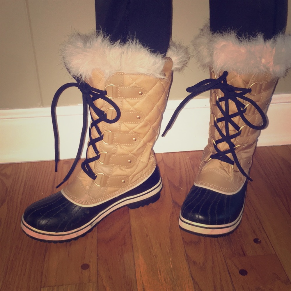 Tan Sorel winter boots— worn once